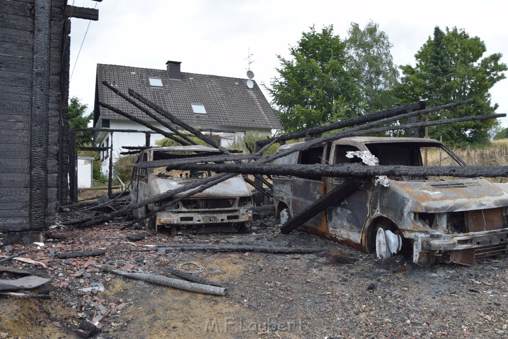 Schwerer Brand in Einfamilien Haus Roesrath Rambruecken P139.JPG - Miklos Laubert